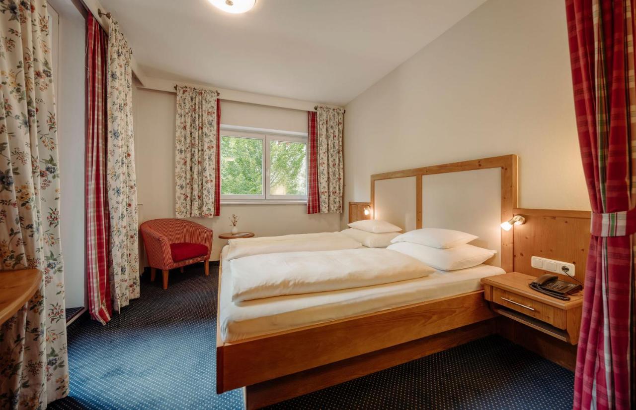 Familien Hotel Saalbach-Hinterglemm Værelse billede